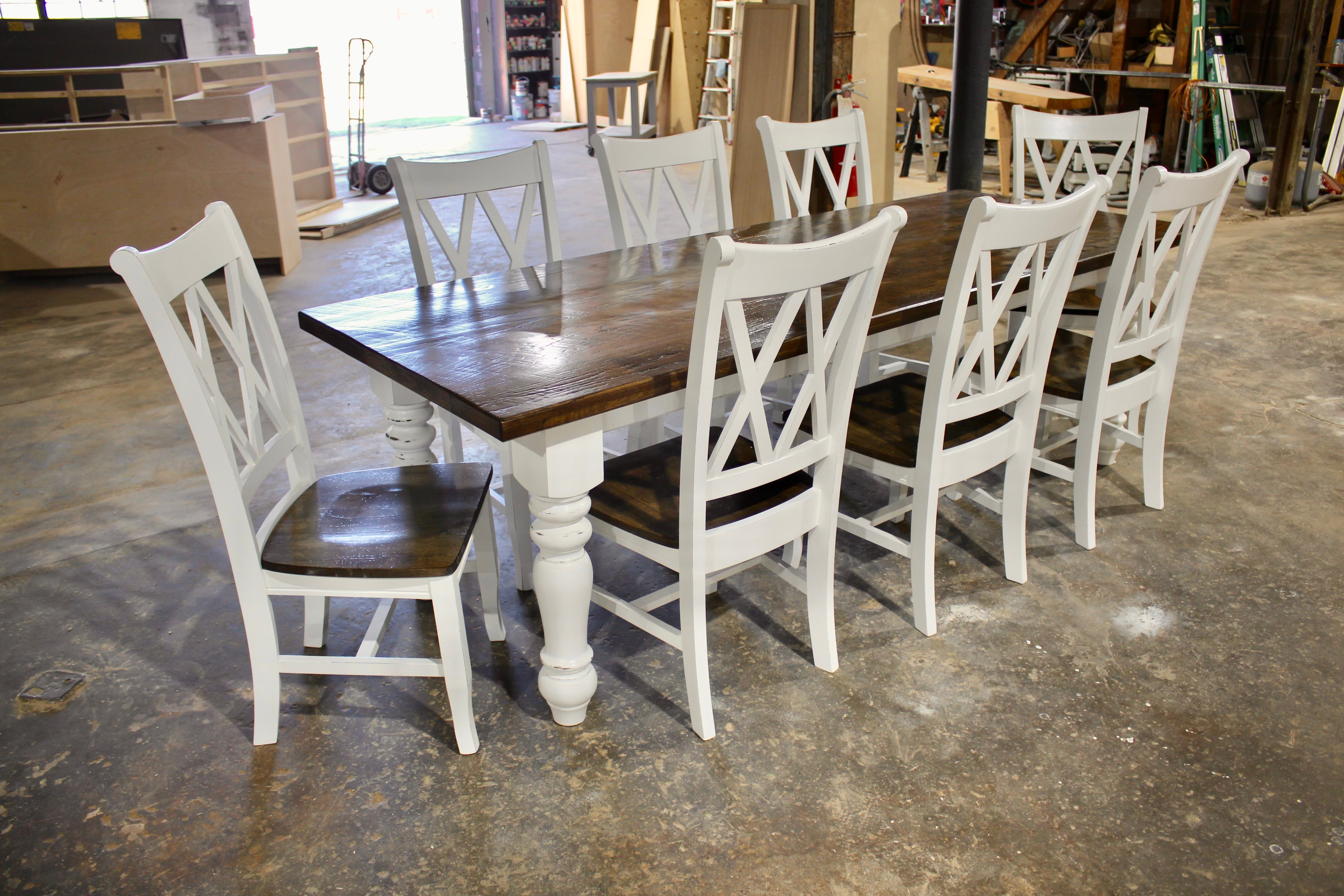 The Honas Farm Table