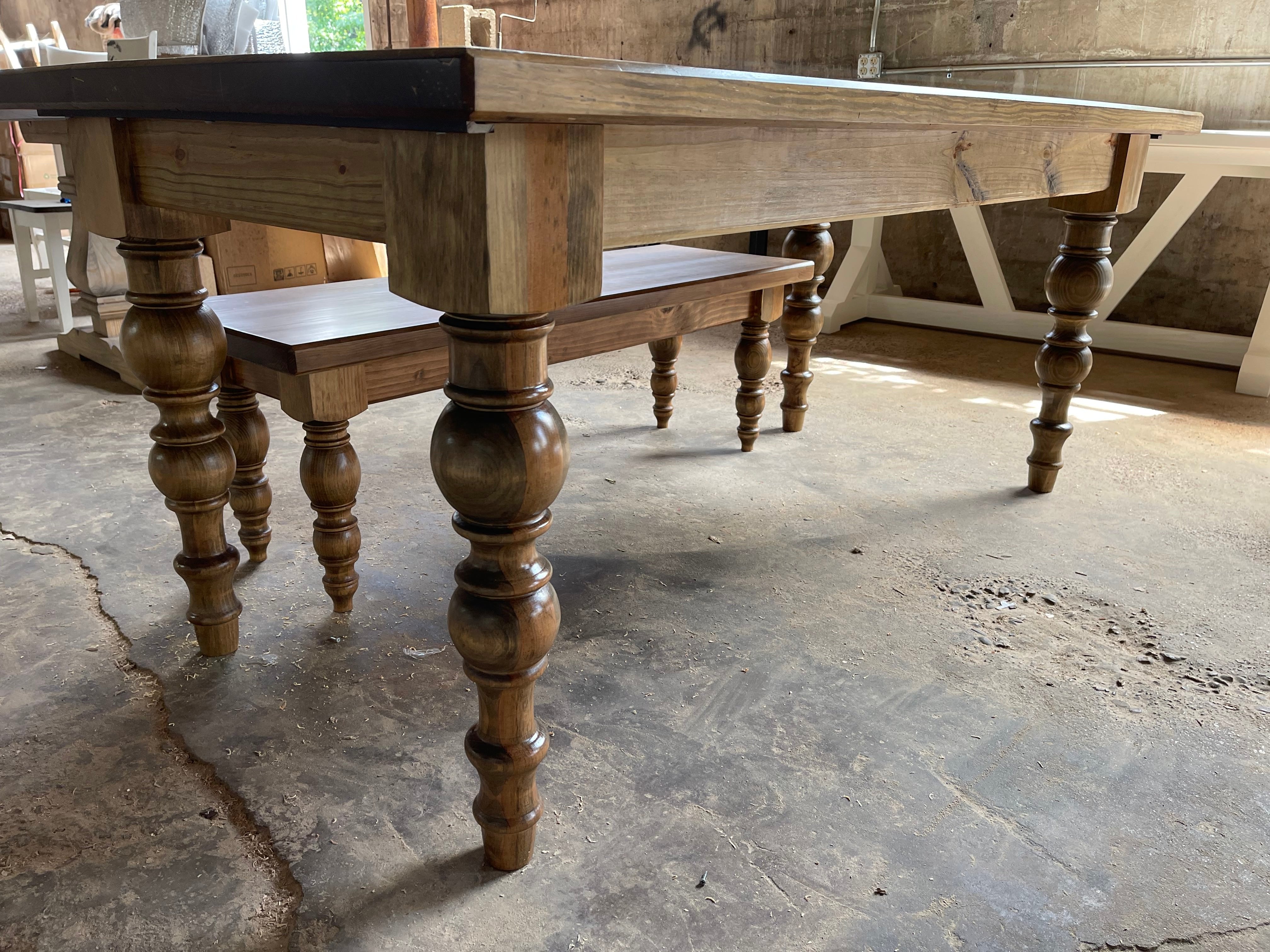The Virginian Farm Table