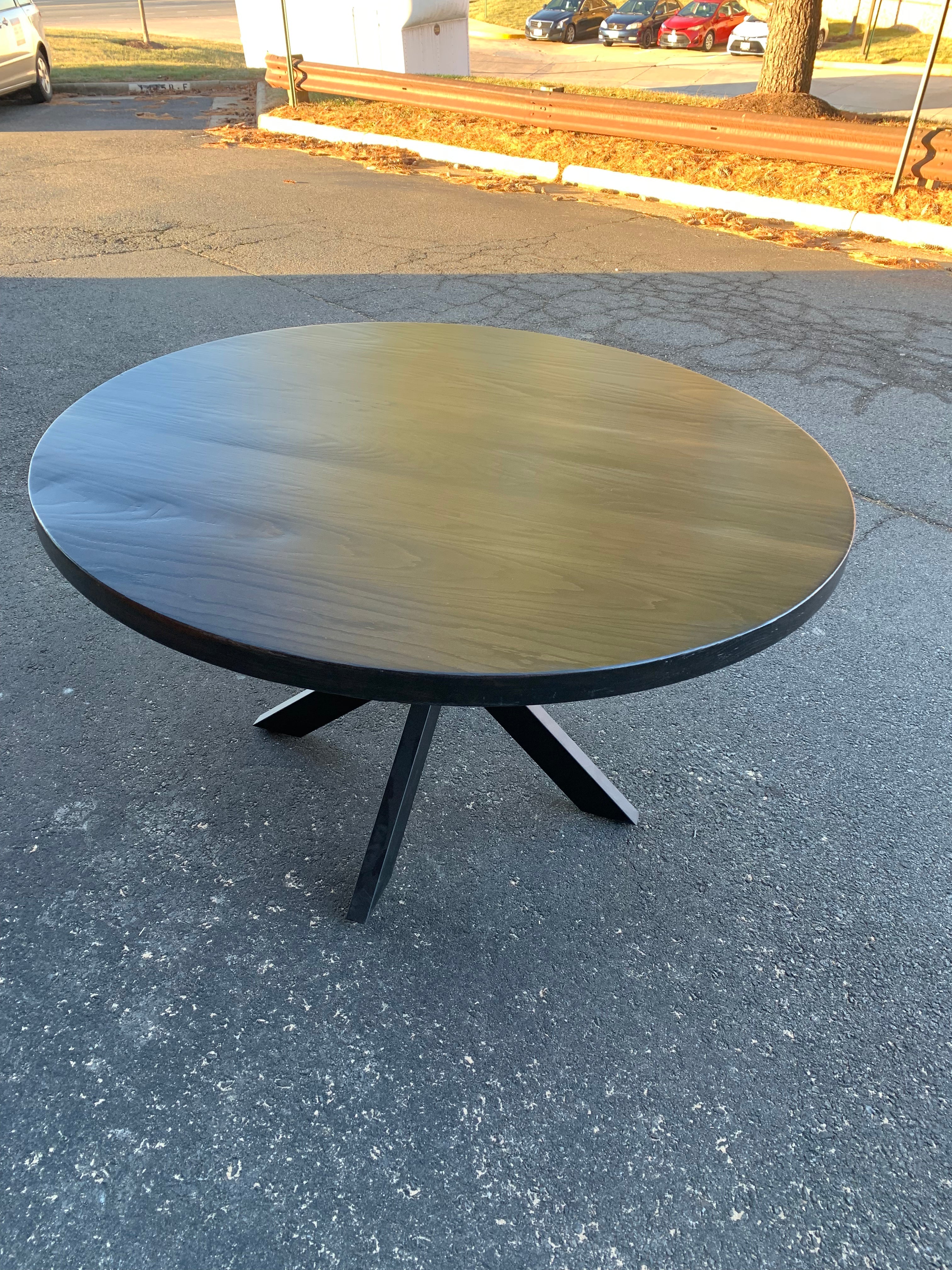 The Freestone Round Table