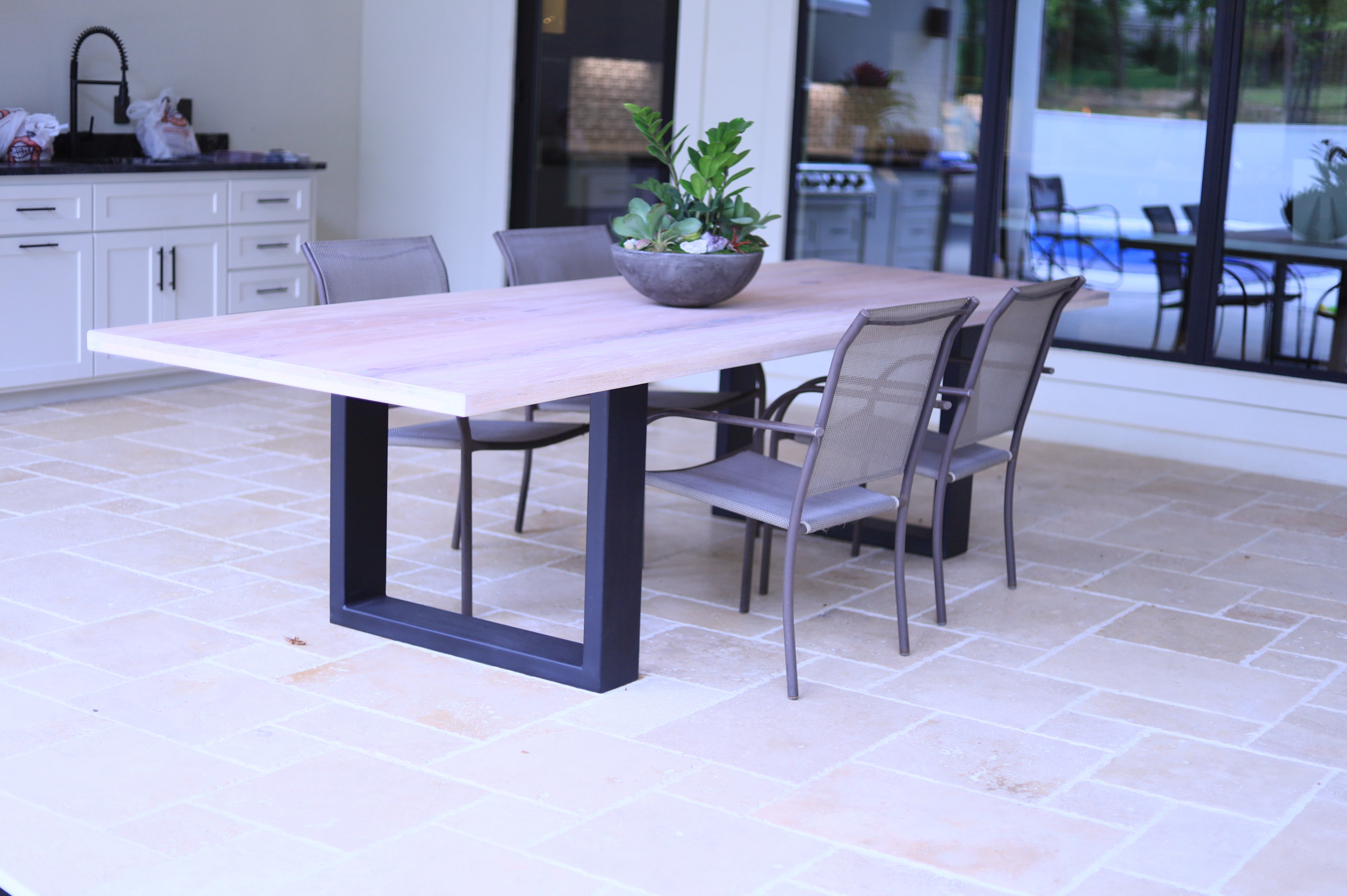 The Modern Mason Table