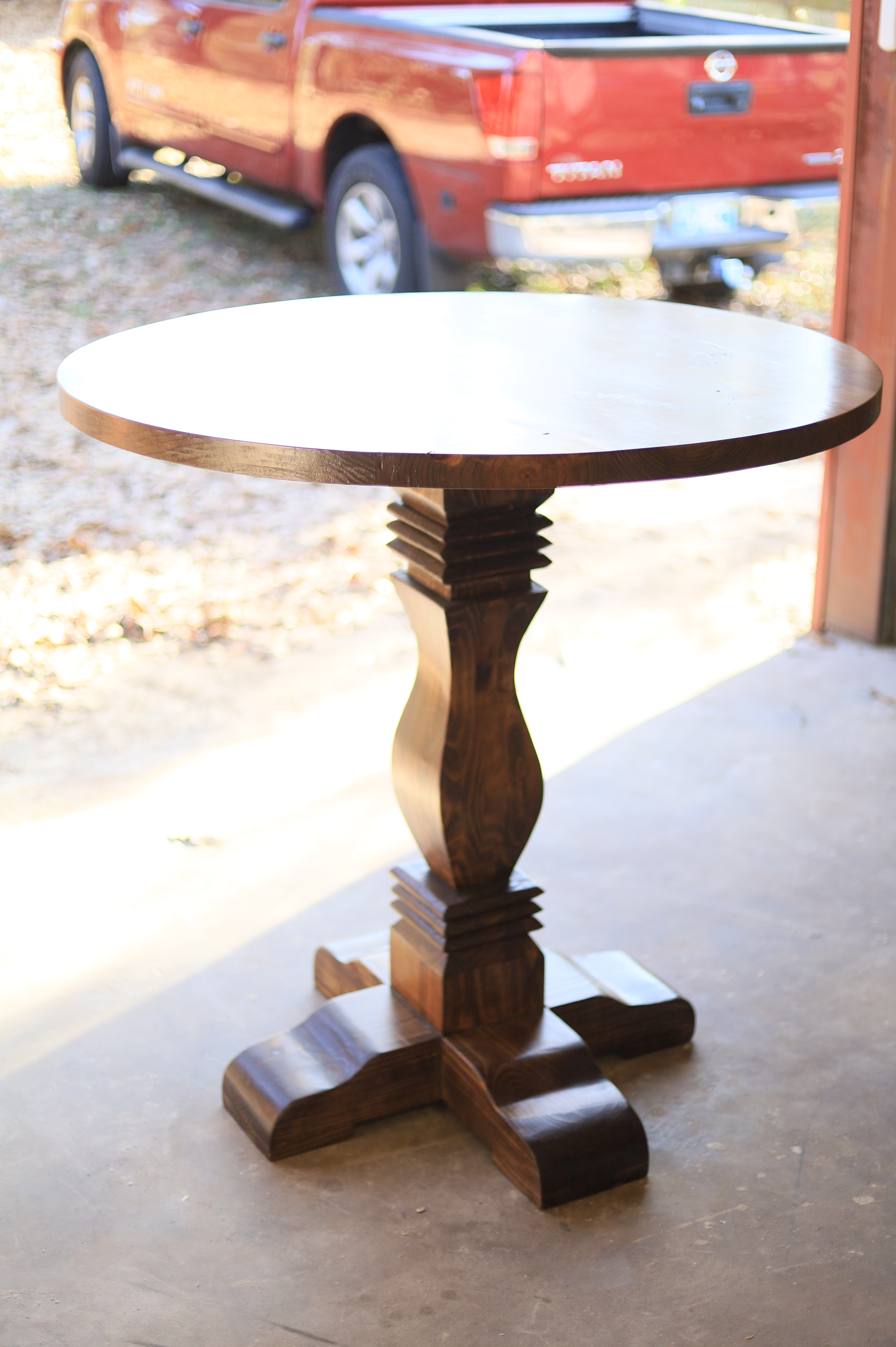 The Round Candace Farm Table